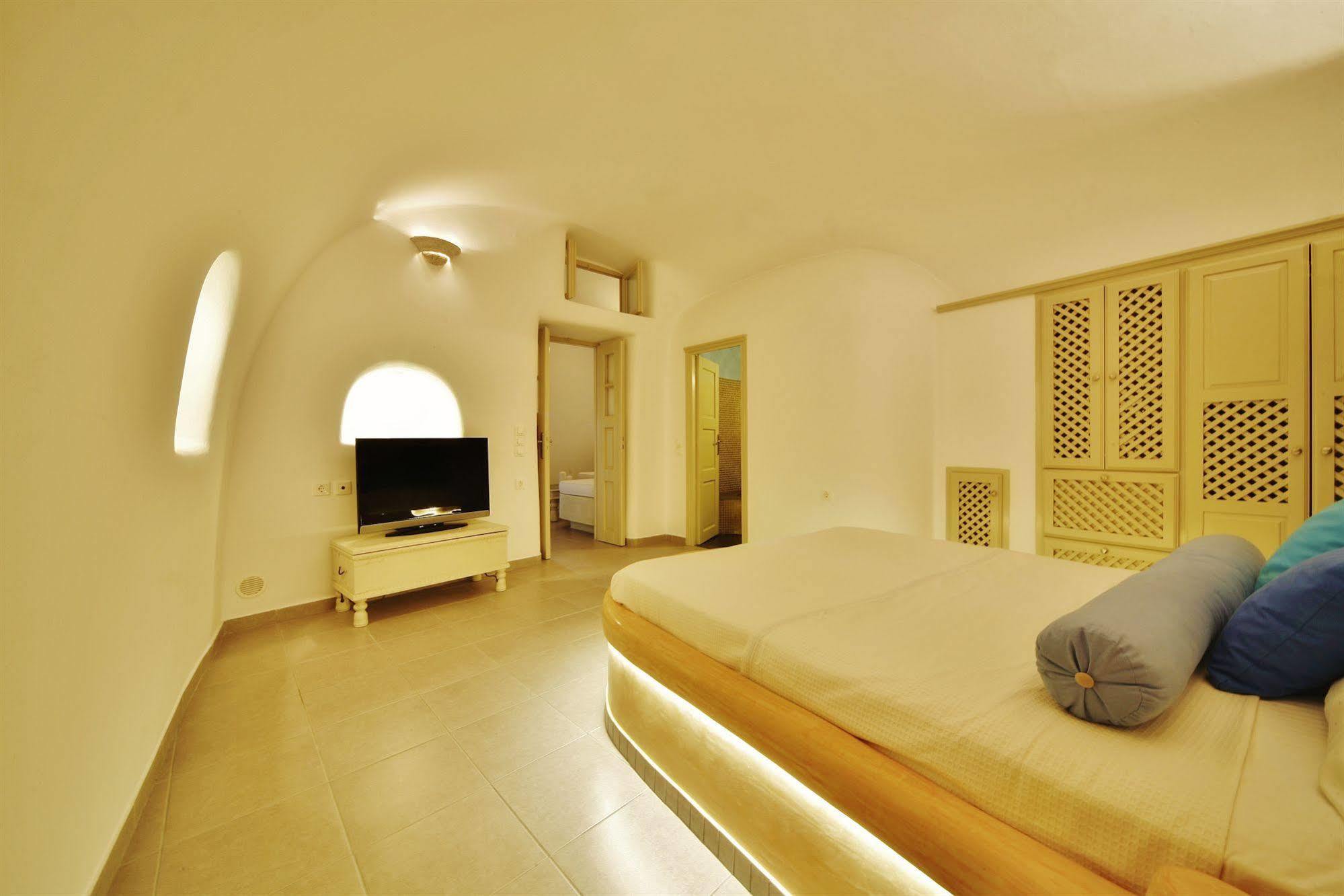 Chroma Suites Οία Εξωτερικό φωτογραφία
