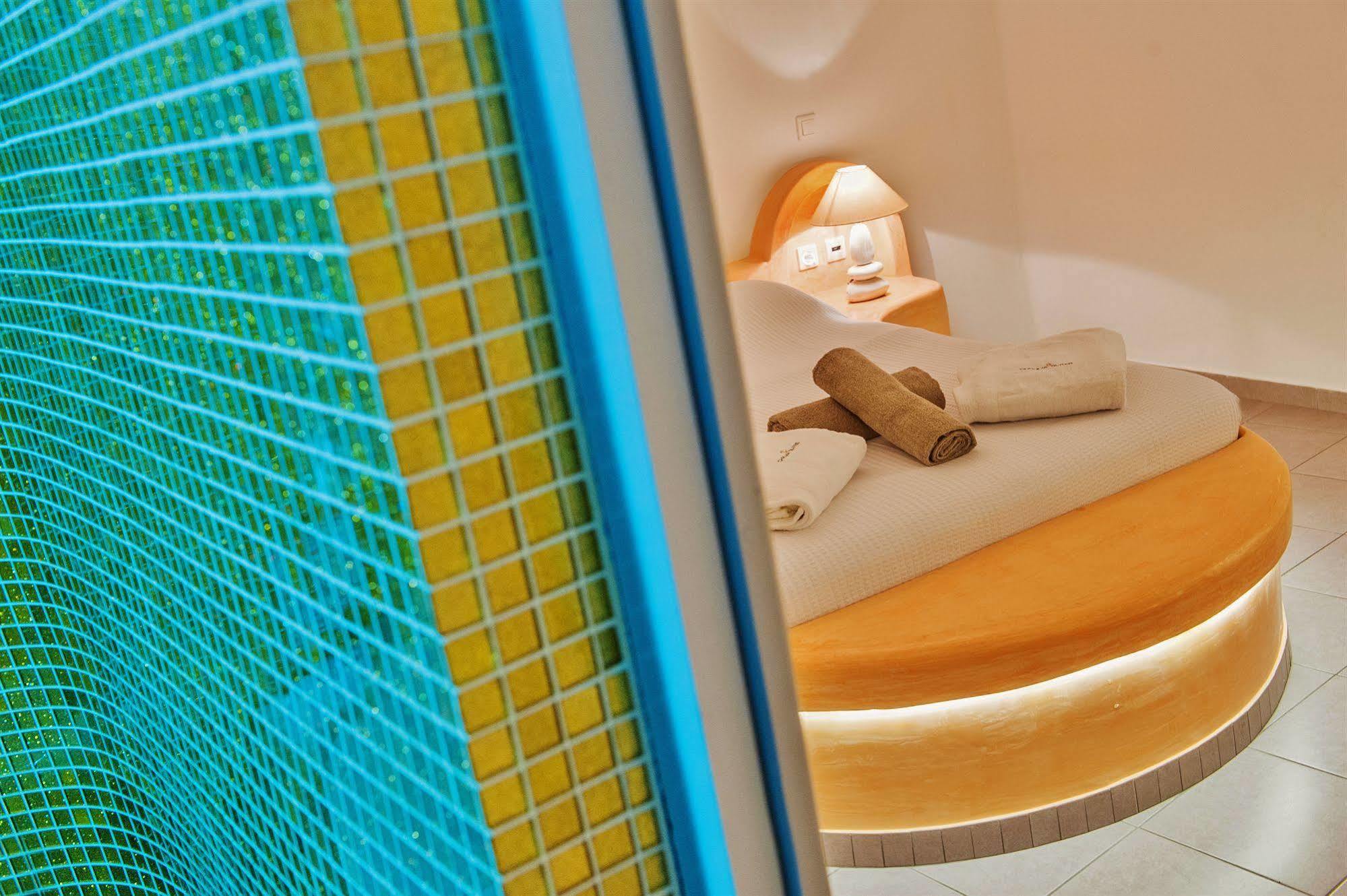 Chroma Suites Οία Εξωτερικό φωτογραφία