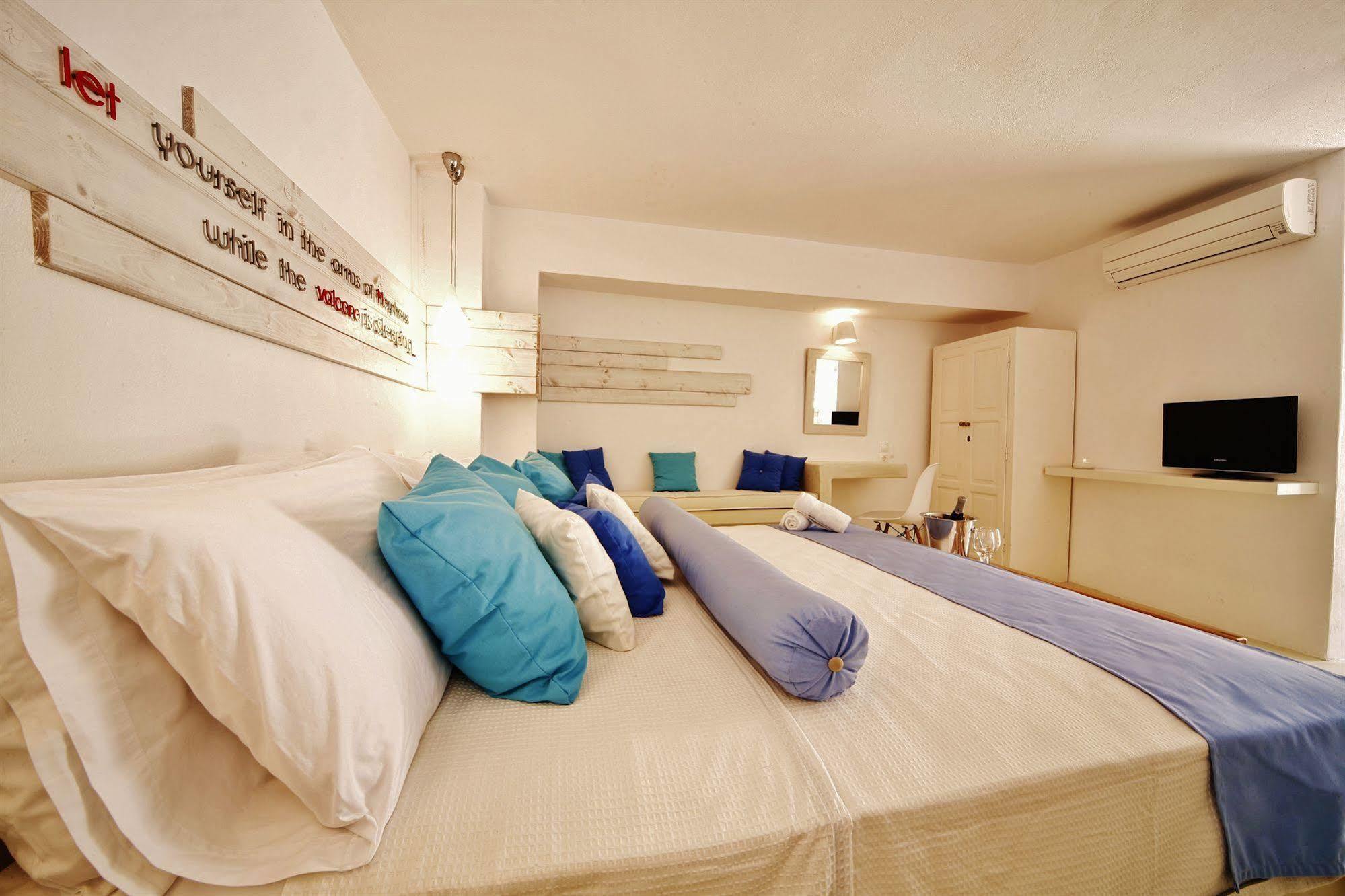 Chroma Suites Οία Εξωτερικό φωτογραφία